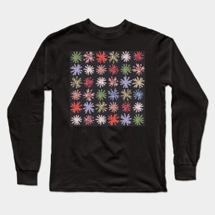 Daisy Chain on dark charcoal background Long Sleeve T-Shirt